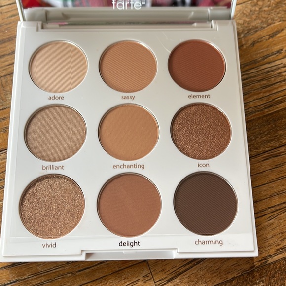 TARTE AMAZONIAN CLAY EYESHADOW PALETTE NEW - Picture 4 of 6